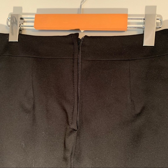 Danier Real Italian Leather Side-Slit Detail Pencil Skirt - Picture 5 of 7